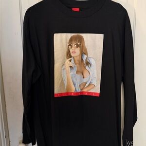 Visual brand Black Long Sleeve Graphic Tee